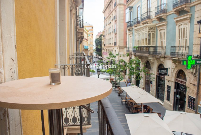 Odsprzedaż - Apartament - Mieszkanie -
ALICANTE - Centro