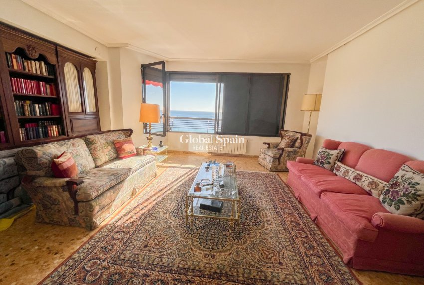 Odsprzedaż - Apartament - Mieszkanie -
ALICANTE - Centro