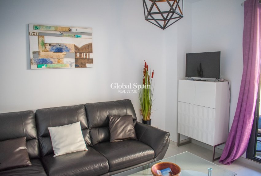Odsprzedaż - Apartament - Mieszkanie -
CALPE - Zona Levante - Playa Fossa