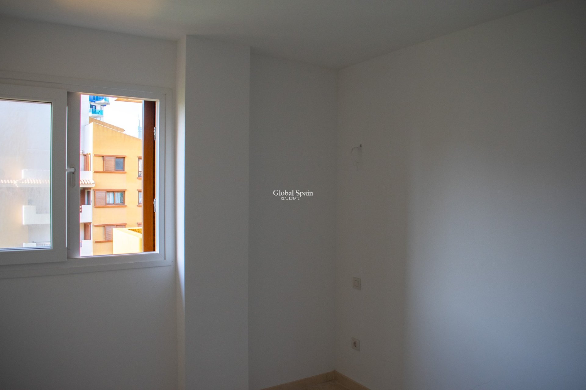 Odsprzedaż - Apartament - Mieszkanie -
ORIHUELA COSTA - Punta Prima