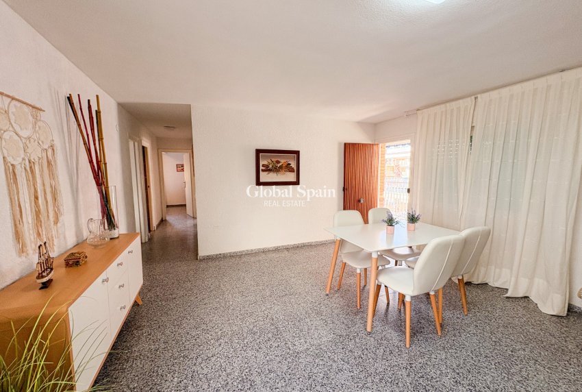 Odsprzedaż - Apartament - Mieszkanie -
Santa Pola - Gran Playa