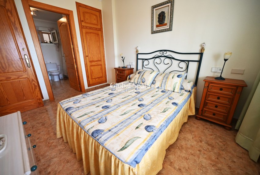 Odsprzedaż - Apartament - Mieszkanie -
TORREVIEJA - La Mata