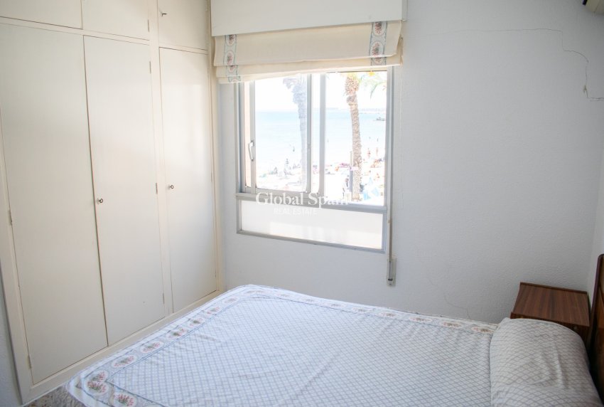 Odsprzedaż - Apartament - Mieszkanie -
TORREVIEJA - Playa del Cura