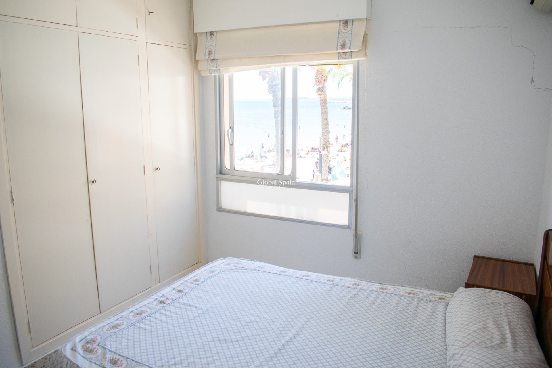 Odsprzedaż - Apartament - Mieszkanie -
TORREVIEJA - Playa del Cura
