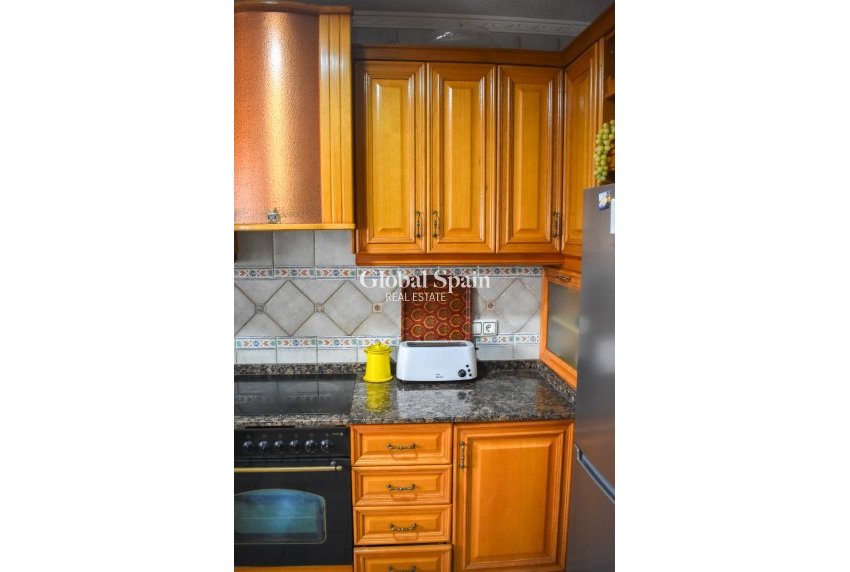 Odsprzedaż - Apartament - Mieszkanie -
TORREVIEJA - 