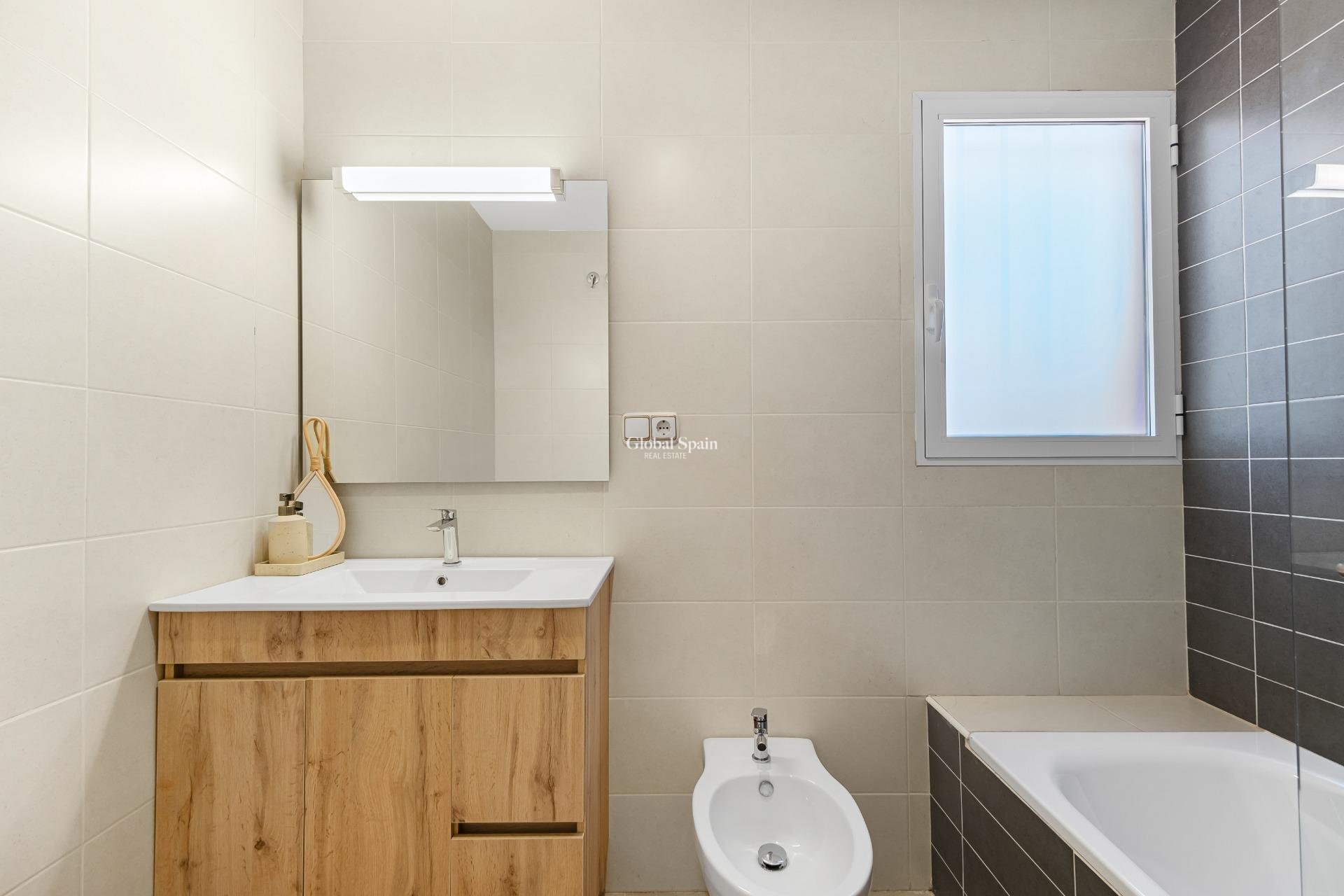 Odsprzedaż - Apartament -
ORIHUELA COSTA - CABO ROIG