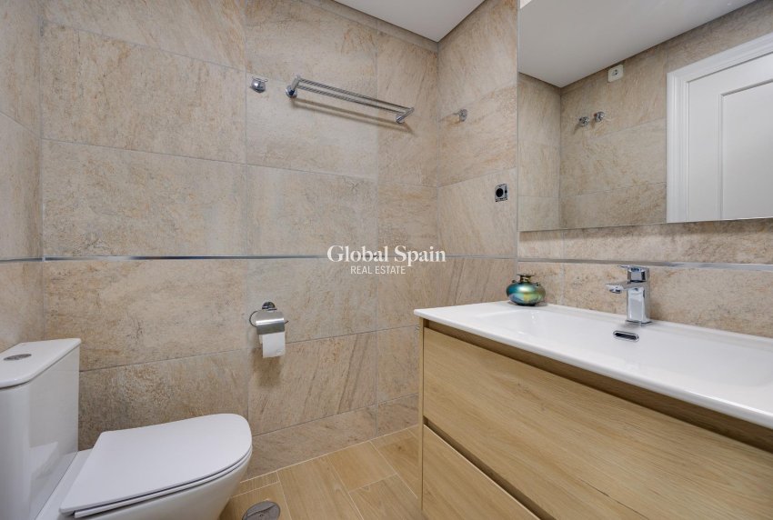 Odsprzedaż - Apartament -
ORIHUELA COSTA - CAMPOAMOR