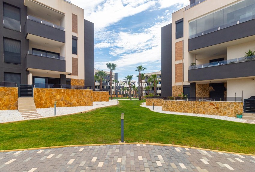 Odsprzedaż - Apartament -
ORIHUELA COSTA - La Florida