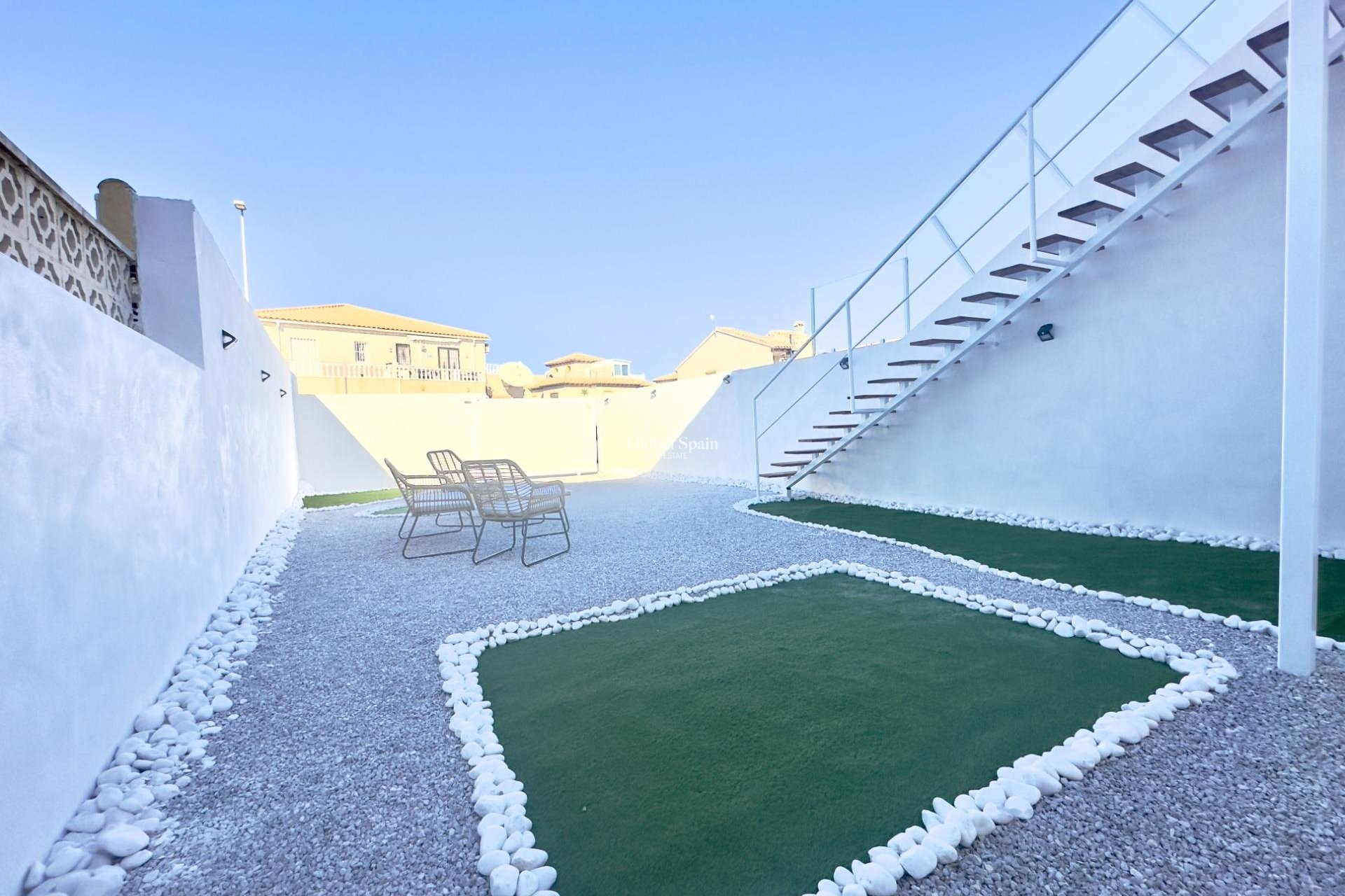 Odsprzedaż - Apartament -
ORIHUELA COSTA - La Regia