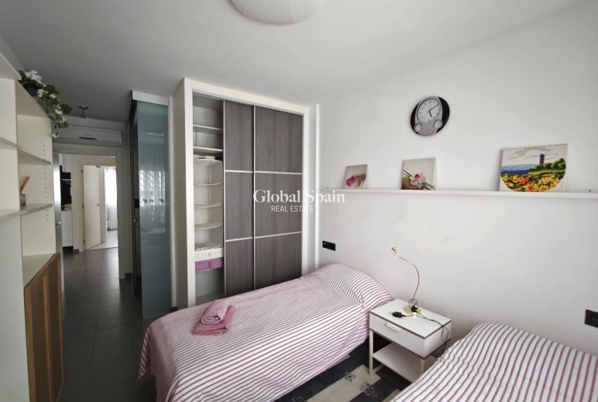 Odsprzedaż - Apartament -
ORIHUELA COSTA - La Zenia