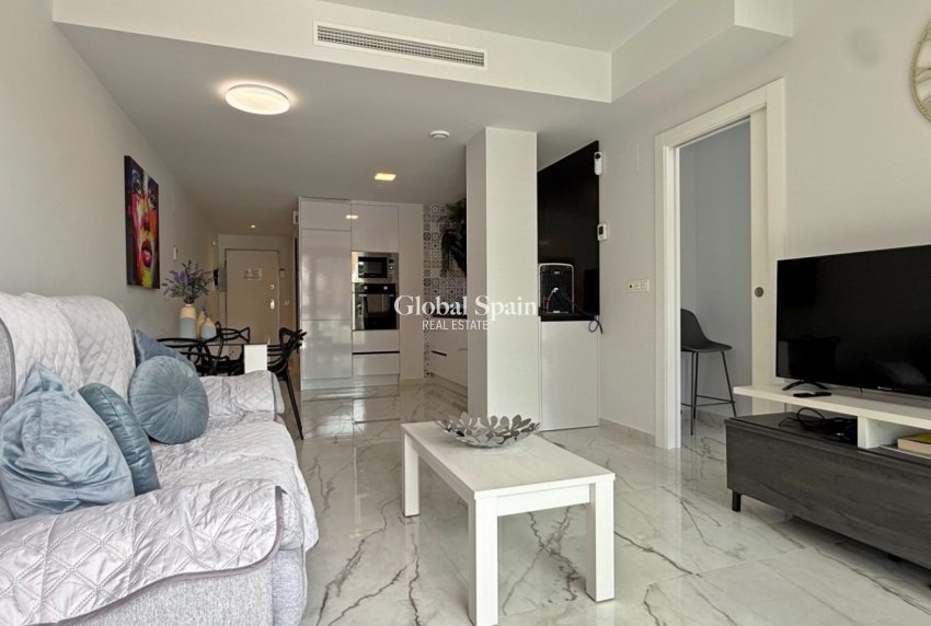 Odsprzedaż - Apartament -
ORIHUELA COSTA - LOS BALCONES - LOS ALTOS