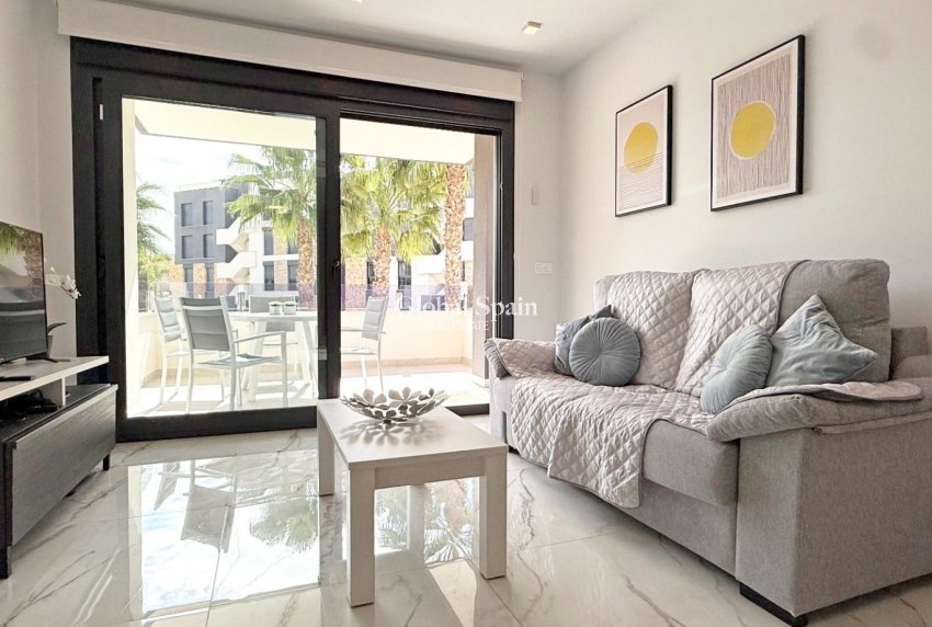 Odsprzedaż - Apartament -
ORIHUELA COSTA - LOS BALCONES - LOS ALTOS