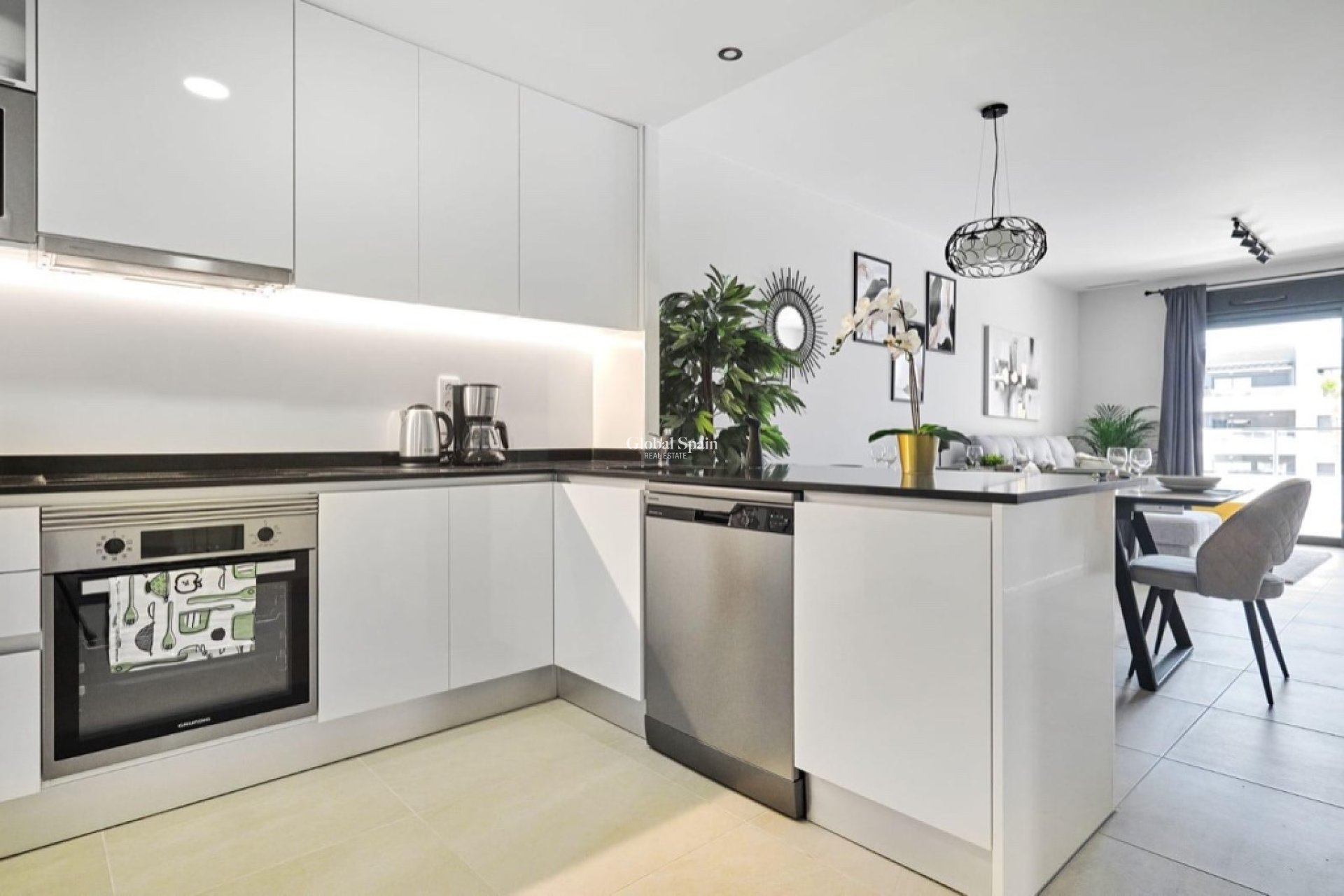 Odsprzedaż - Apartament -
ORIHUELA COSTA - Playa Flamenca