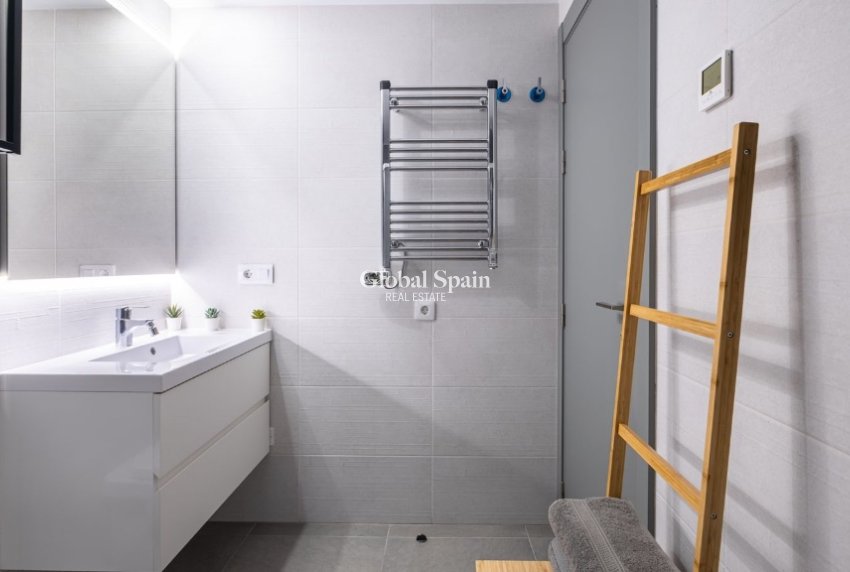 Odsprzedaż - Apartament -
ORIHUELA COSTA - Playa Flamenca