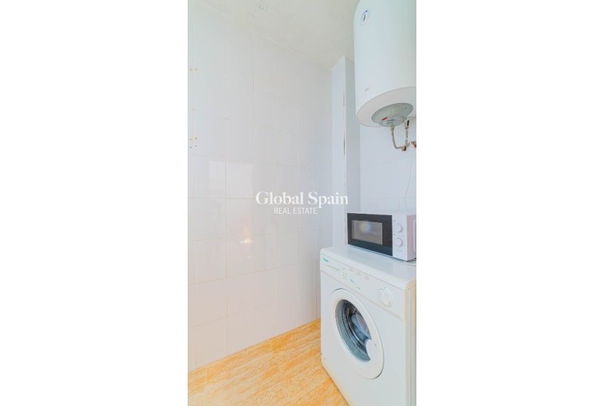 Odsprzedaż - Apartament -
ORIHUELA COSTA - Playa Flamenca