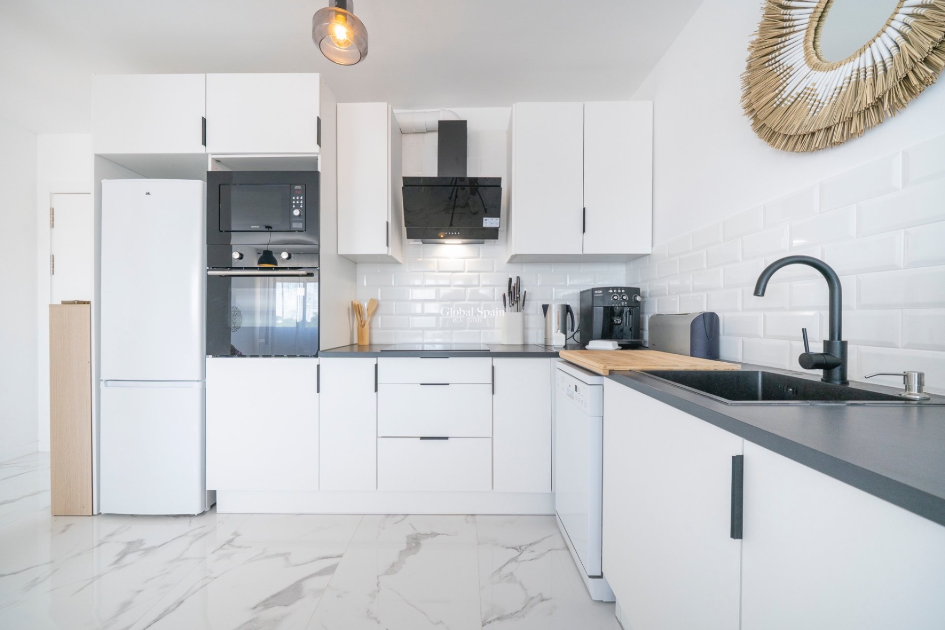 Odsprzedaż - Apartament -
ORIHUELA COSTA - Punta Prima