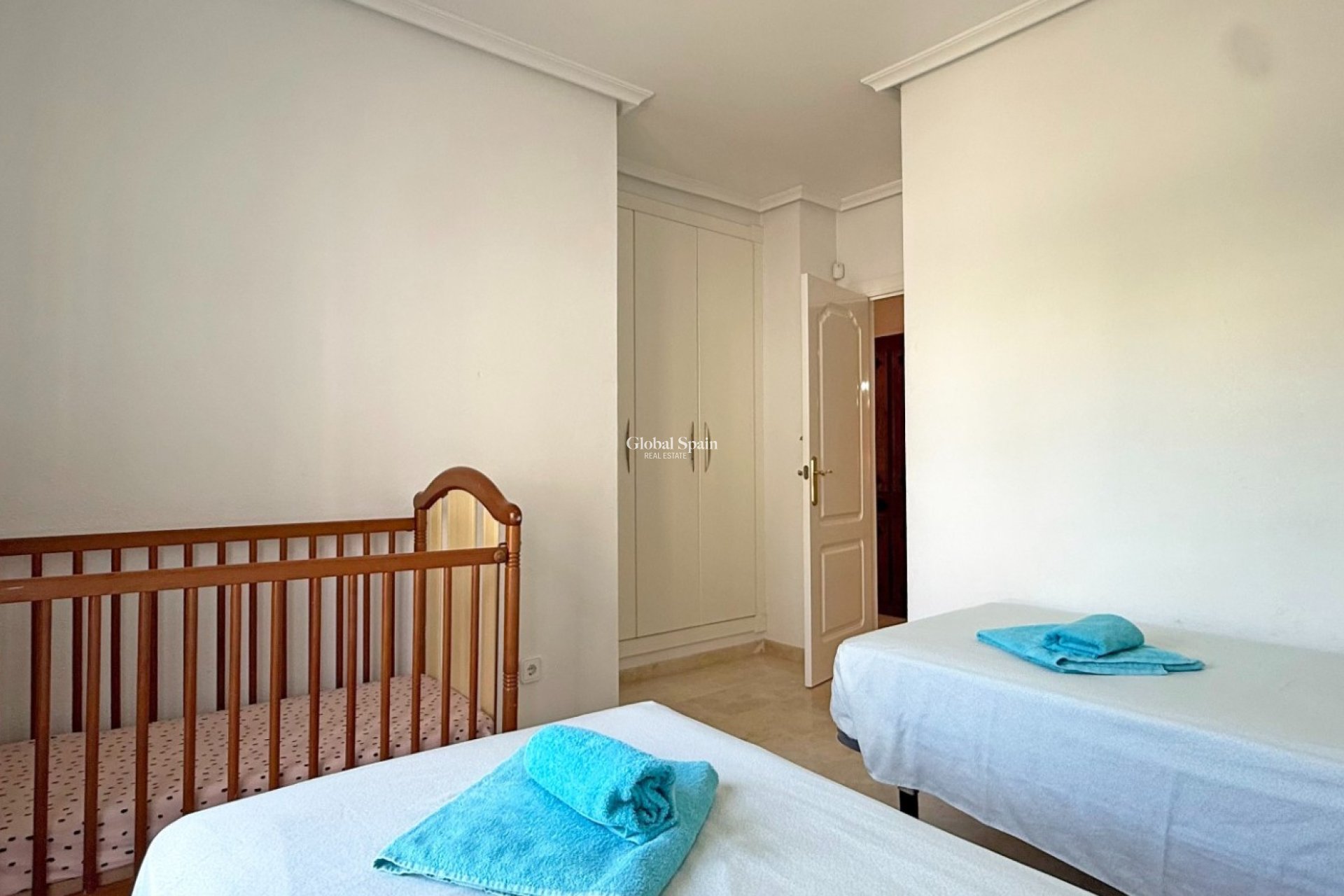 Odsprzedaż - Apartament -
ORIHUELA COSTA - VILLAMARTÍN