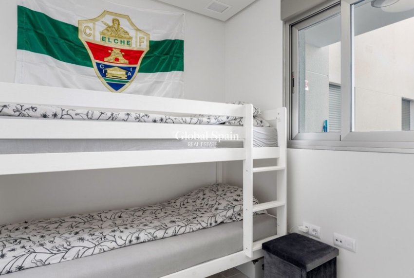 Odsprzedaż - Apartament -
ORIHUELA COSTA - VILLAMARTÍN