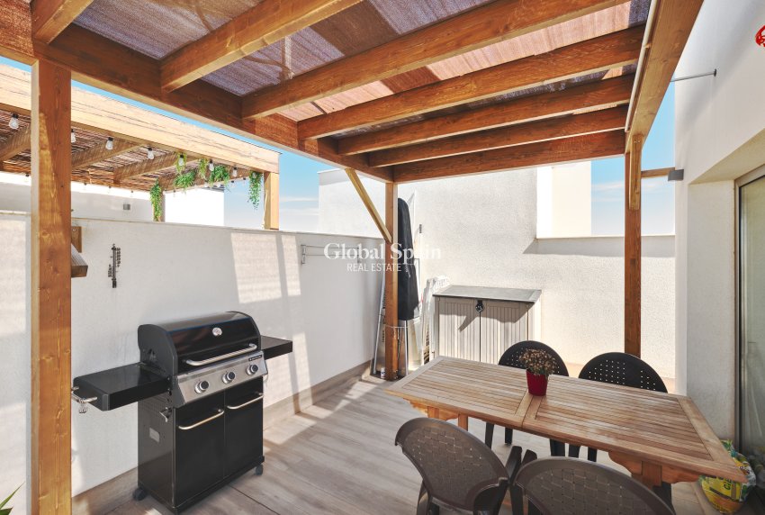 Odsprzedaż - Apartament -
ORIHUELA COSTA - VILLAMARTÍN