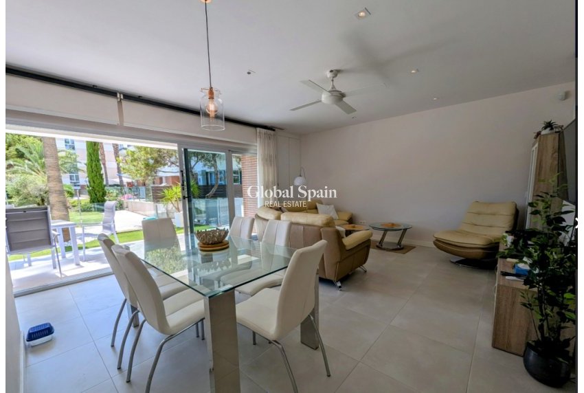 Odsprzedaż - Apartament -
ORIHUELA COSTA - VILLAMARTÍN