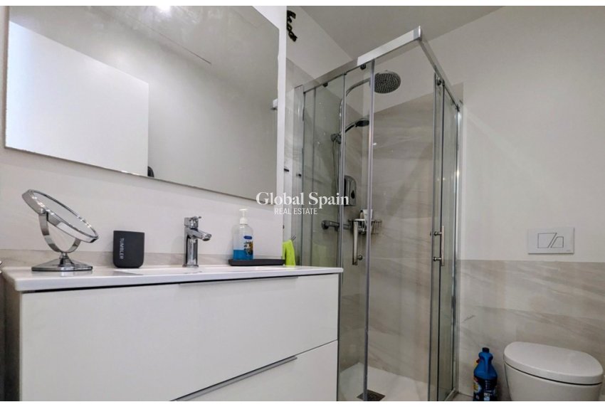 Odsprzedaż - Apartament -
ORIHUELA COSTA - VILLAMARTÍN