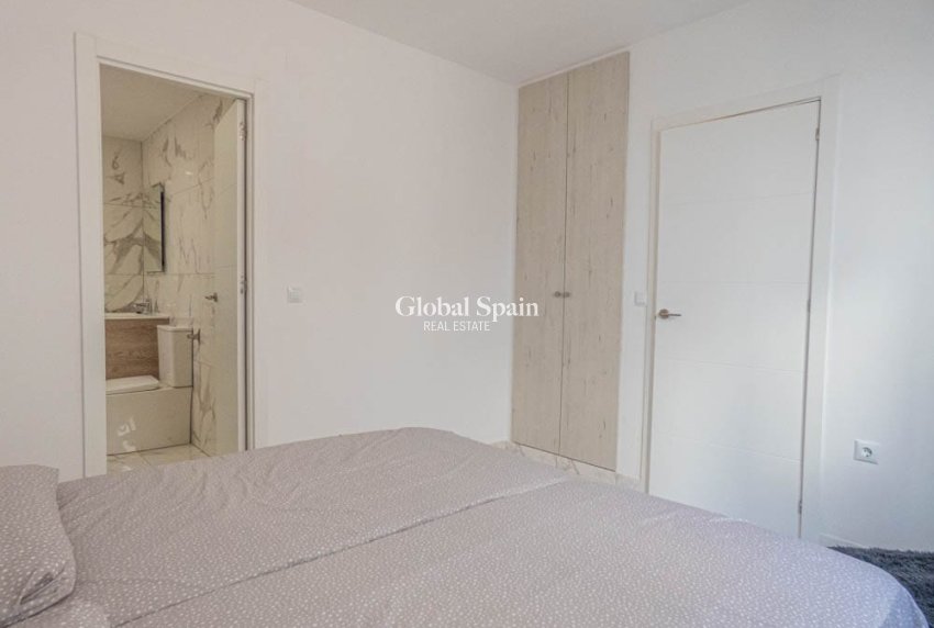 Odsprzedaż - Apartament -
ORIHUELA COSTA - VILLAMARTÍN