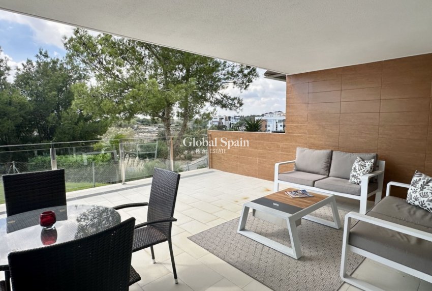 Odsprzedaż - Apartament -
ORIHUELA COSTA - VILLAMARTÍN