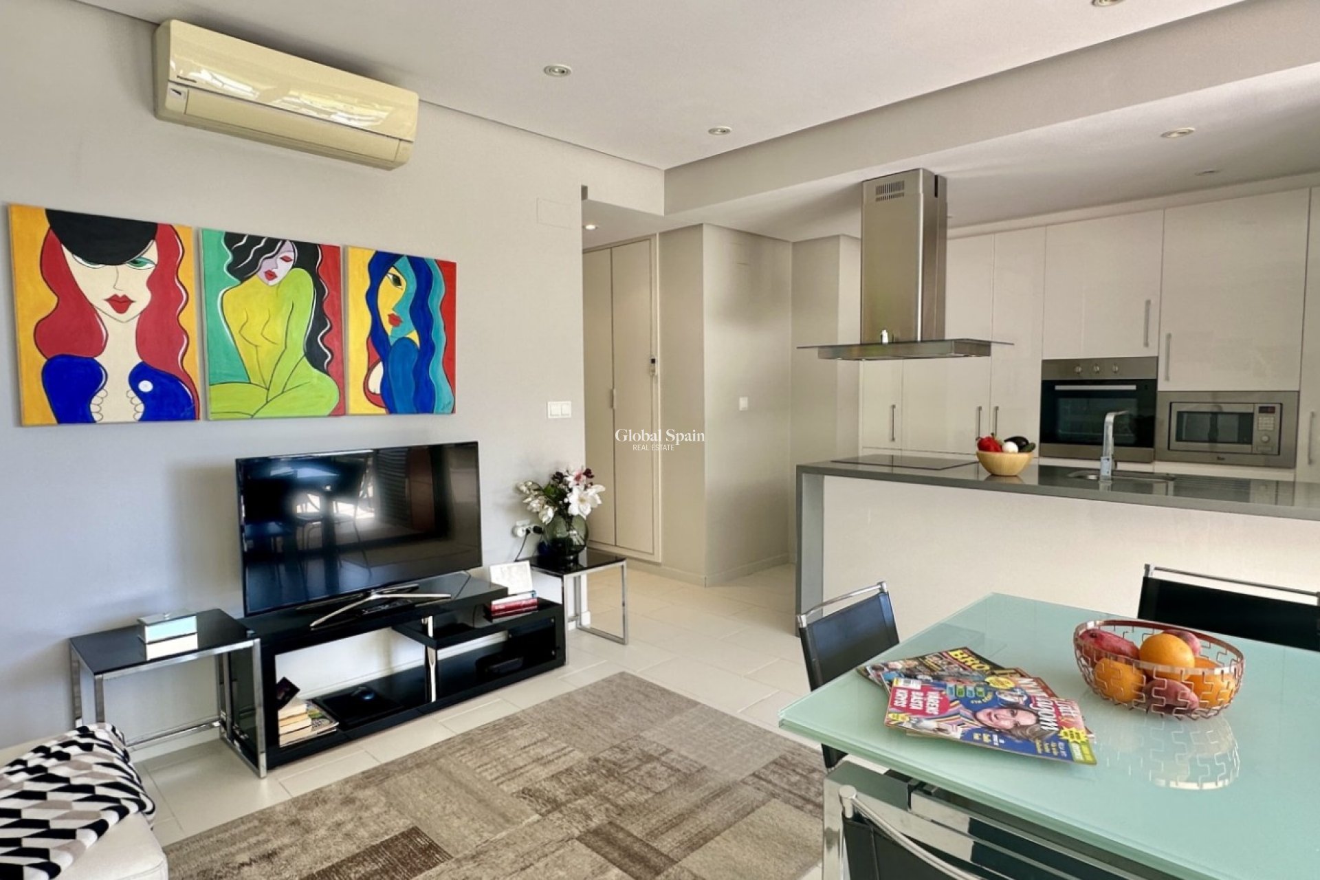 Odsprzedaż - Apartament -
ORIHUELA COSTA - VILLAMARTÍN