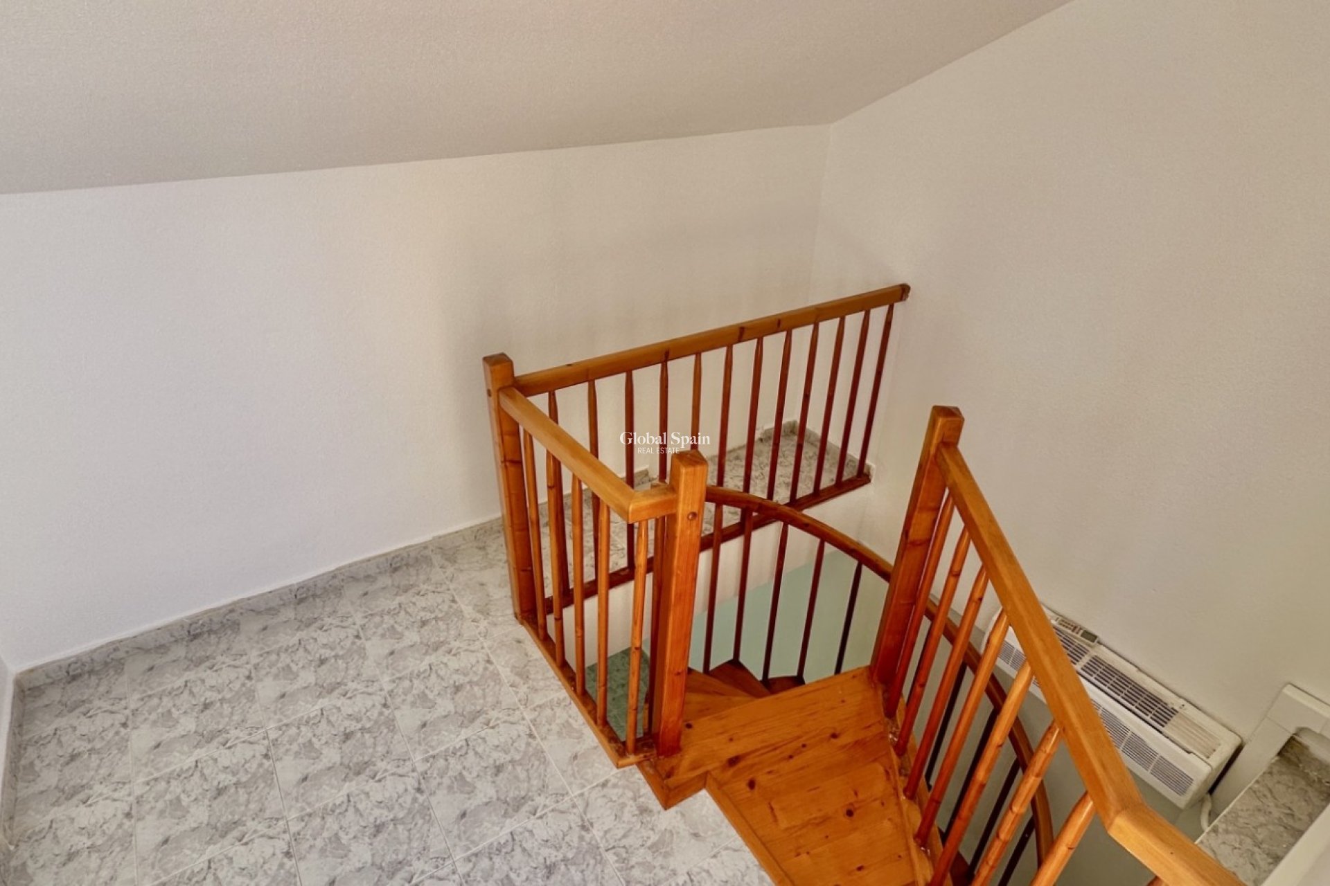 Odsprzedaż - Apartament -
ORIHUELA COSTA - 