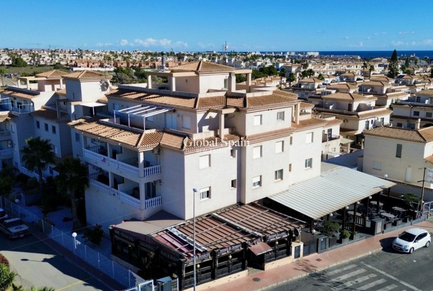 Odsprzedaż - Apartament -
ORIHUELA COSTA - 