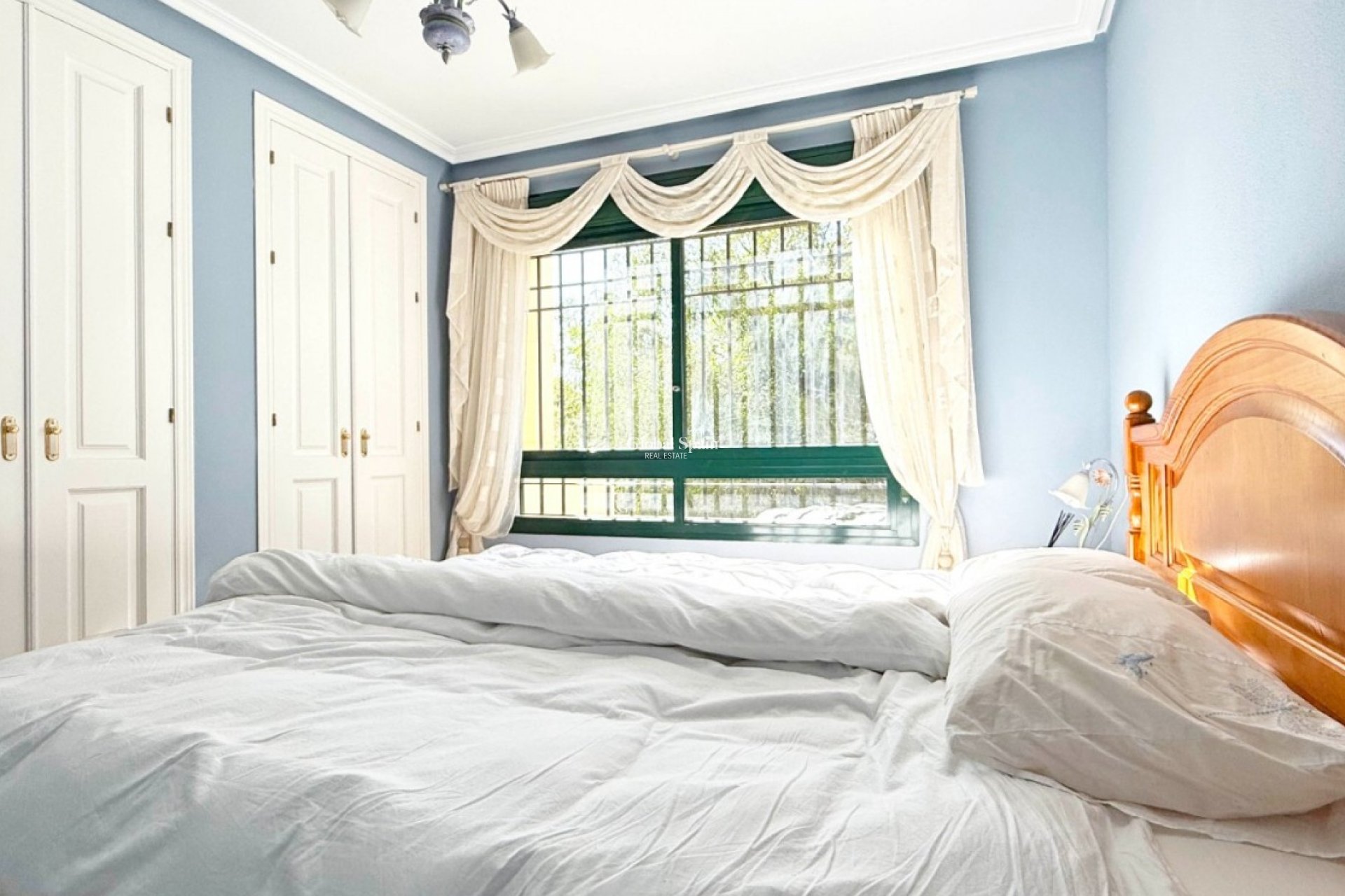 Odsprzedaż - Apartament -
ORIHUELA COSTA - 