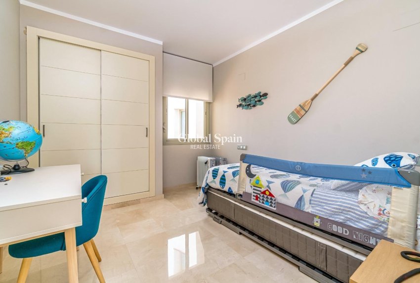 Odsprzedaż - Apartament -
ORIHUELA - LAS COLINAS GOLF RESORT