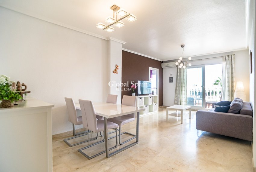 Odsprzedaż - Apartament -
ORIHUELA - VILLAMARTÍN