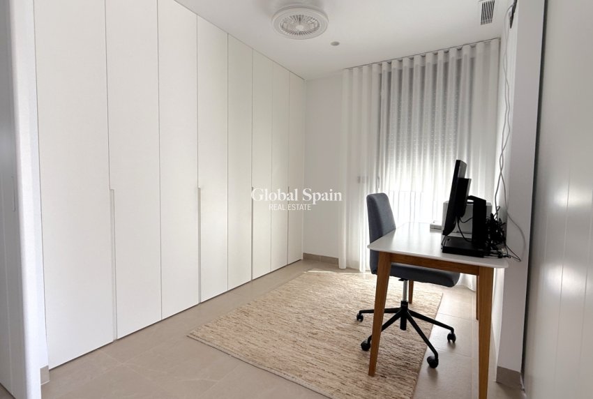 Odsprzedaż - Apartament -
PILAR DE LA HORADADA - Costa Blanca Sur