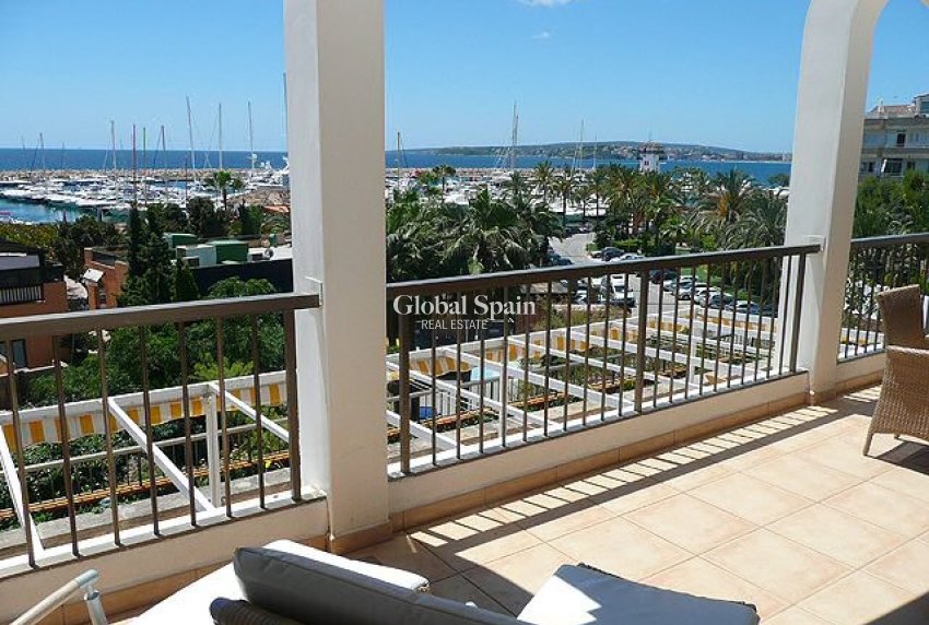 Odsprzedaż - Apartament -
Portals Nous - Calvià