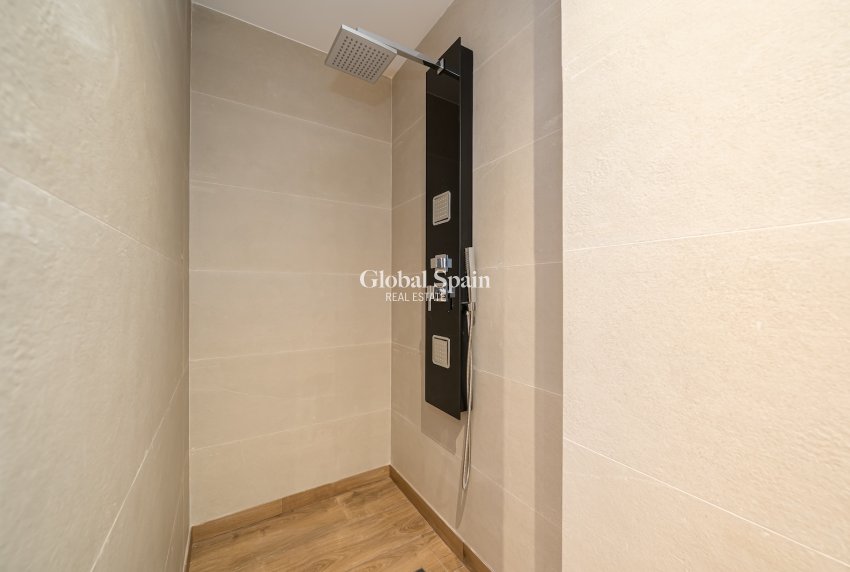 Odsprzedaż - Apartament -
Santa Catalina - optional location detail