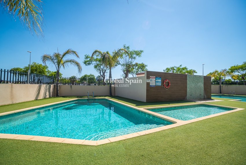 Odsprzedaż - Apartament -
TORRE DE LA HORADADA - TORRE DE LA HORARADA