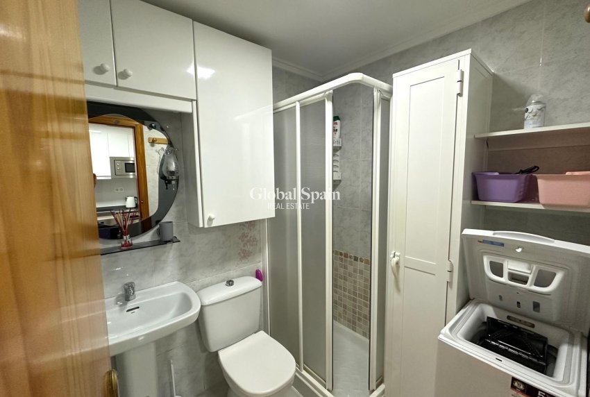 Odsprzedaż - Apartament -
TORREVIEJA - Acequion