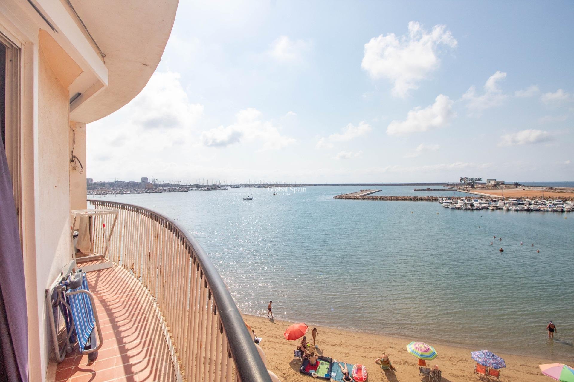 Odsprzedaż - Apartament -
TORREVIEJA - Acequion