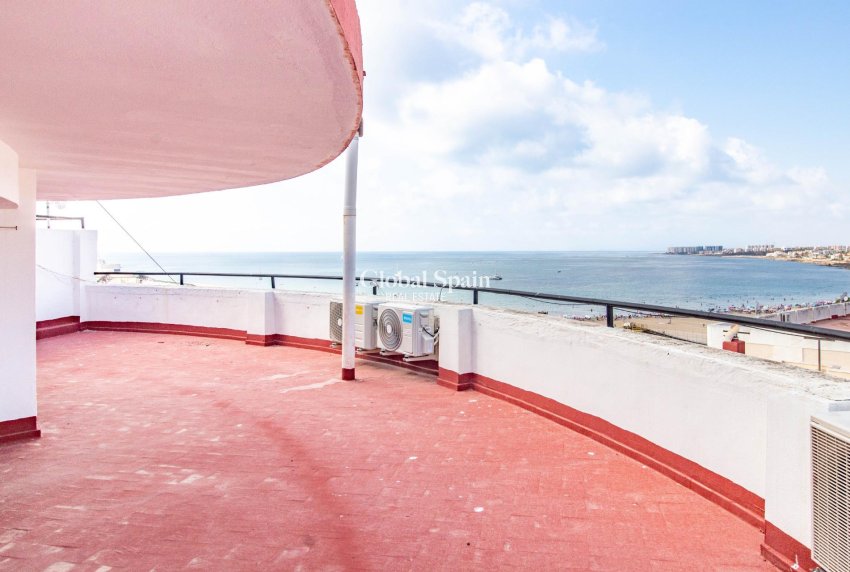 Odsprzedaż - Apartament -
TORREVIEJA - Acequion