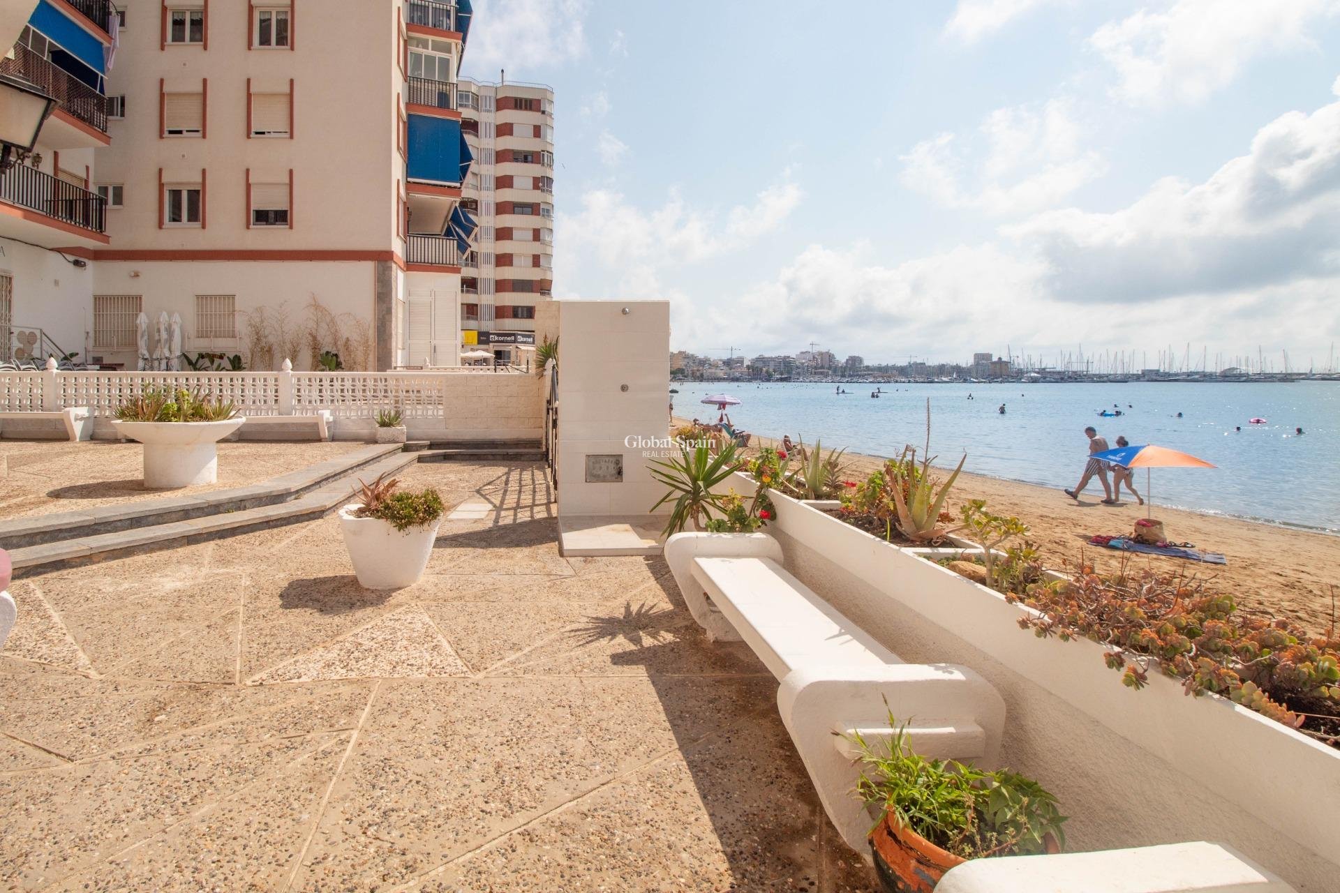 Odsprzedaż - Apartament -
TORREVIEJA - Acequion