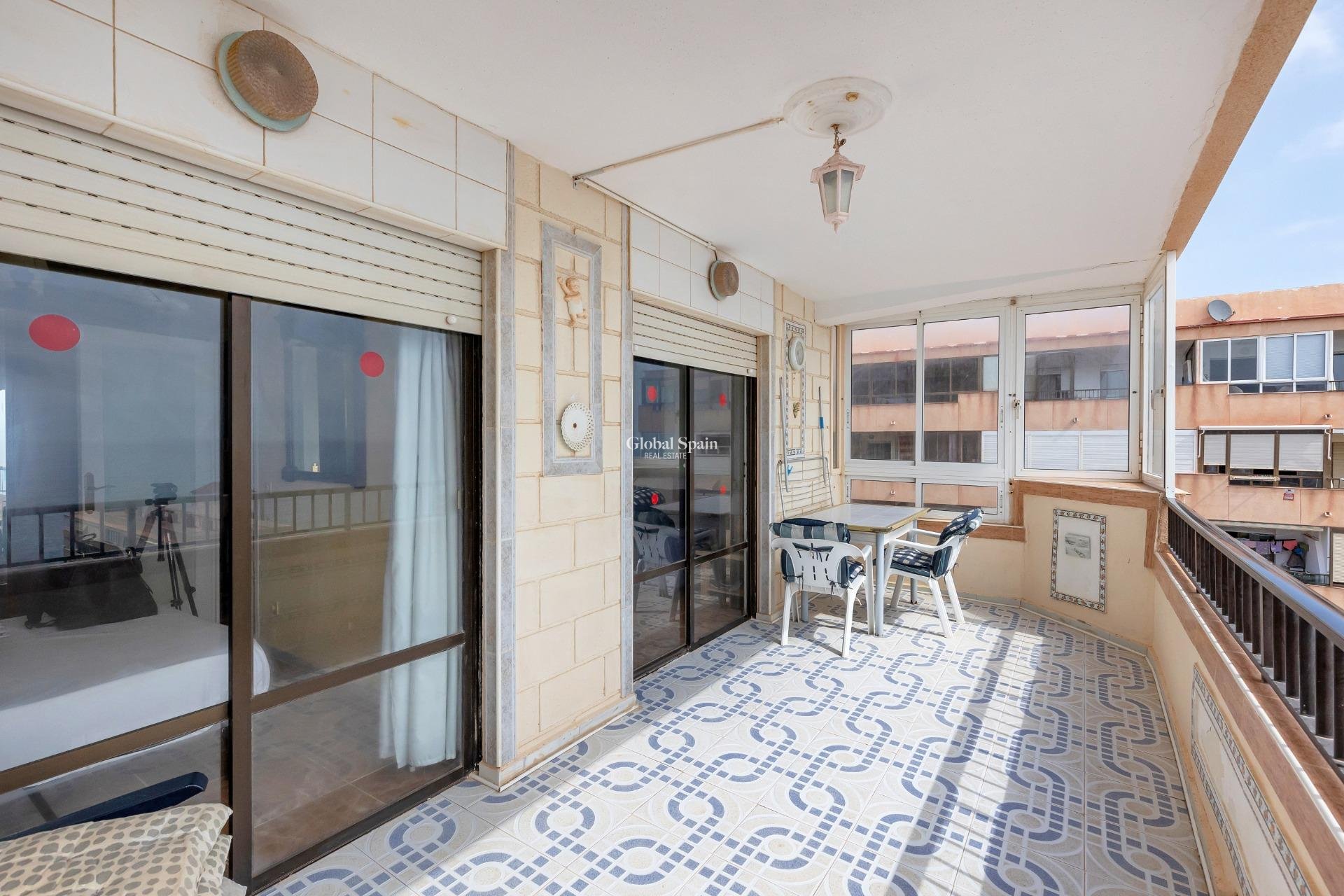 Odsprzedaż - Apartament -
TORREVIEJA - Cabo Cervera