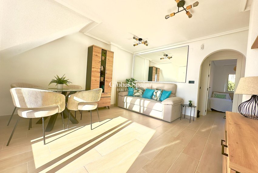 Odsprzedaż - Apartament -
TORREVIEJA - Cabo Cervera