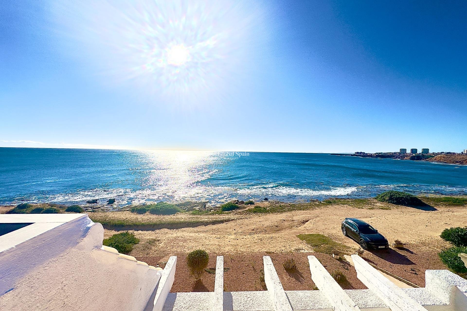 Odsprzedaż - Apartament -
TORREVIEJA - Cabo Cervera