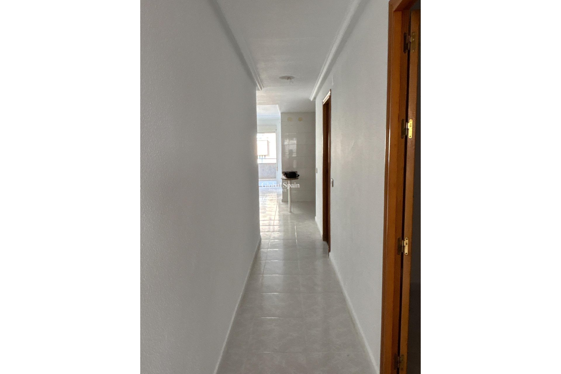 Odsprzedaż - Apartament -
TORREVIEJA - Center