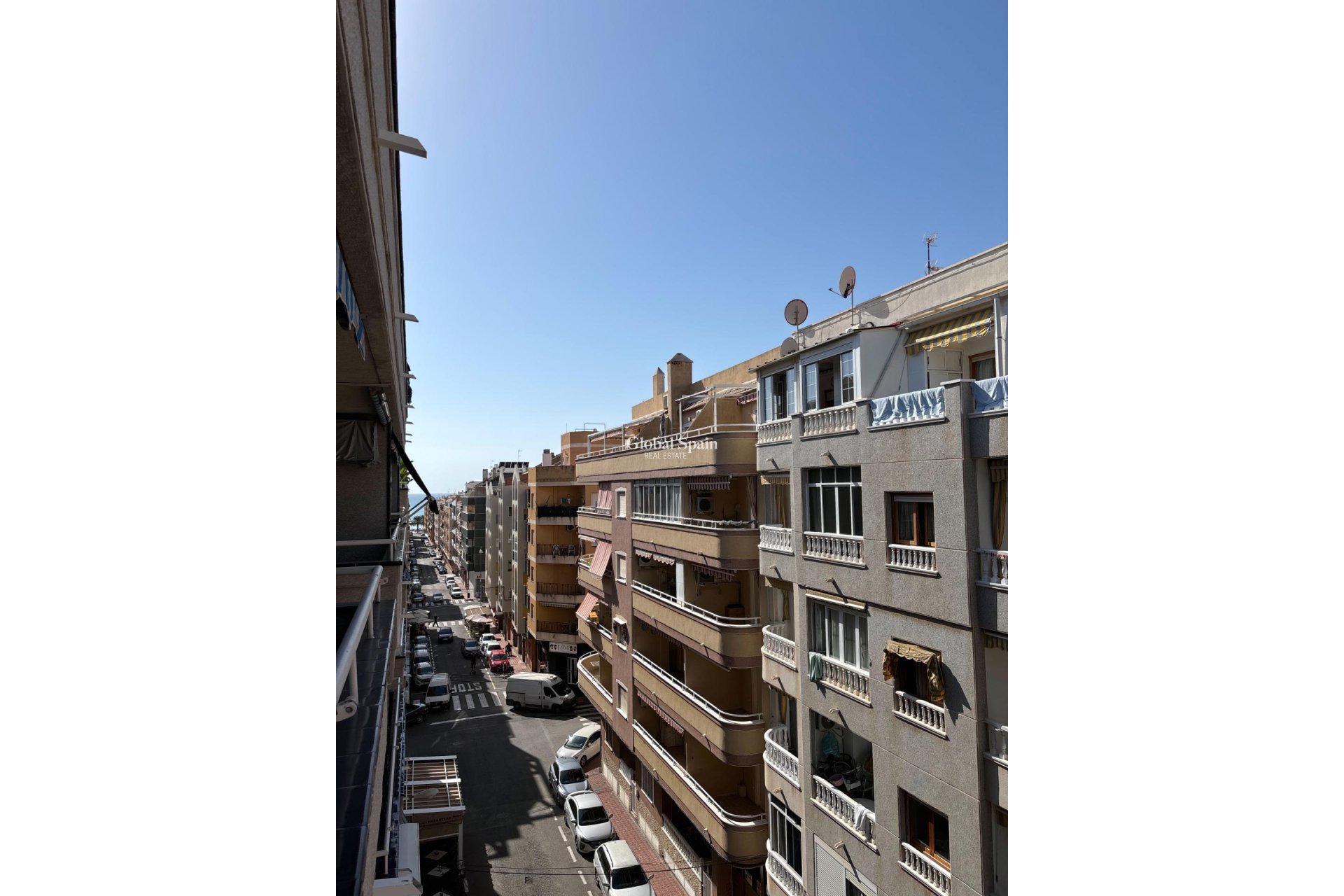 Odsprzedaż - Apartament -
TORREVIEJA - Center