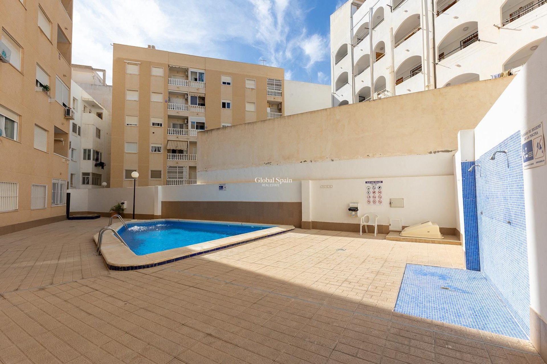 Odsprzedaż - Apartament -
TORREVIEJA - Centro
