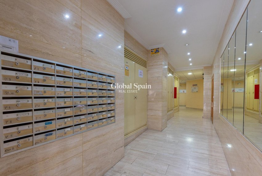 Odsprzedaż - Apartament -
TORREVIEJA - Estacion de autobuses