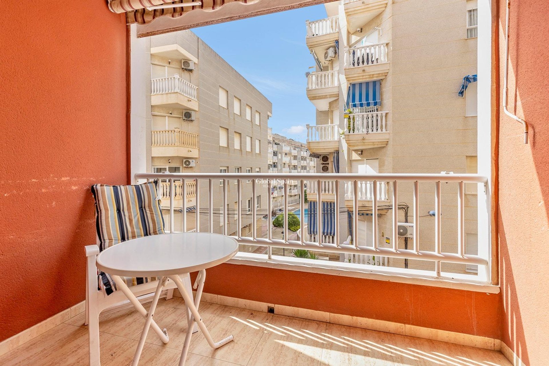 Odsprzedaż - Apartament -
TORREVIEJA - Estacion de autobuses