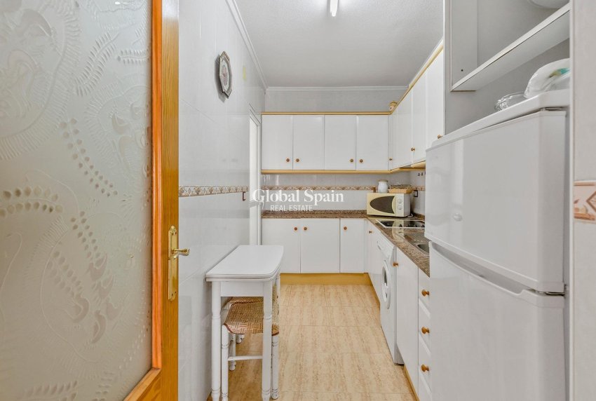 Odsprzedaż - Apartament -
TORREVIEJA - Estacion de autobuses